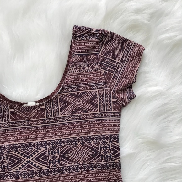 Garage patterned tee - Picture 2 of 3